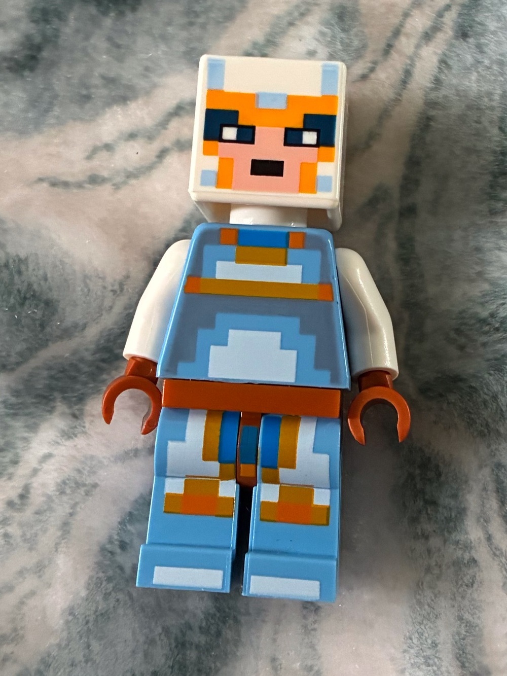 Blue Pixel Character Minifigure Kids Toy - White Sleeves